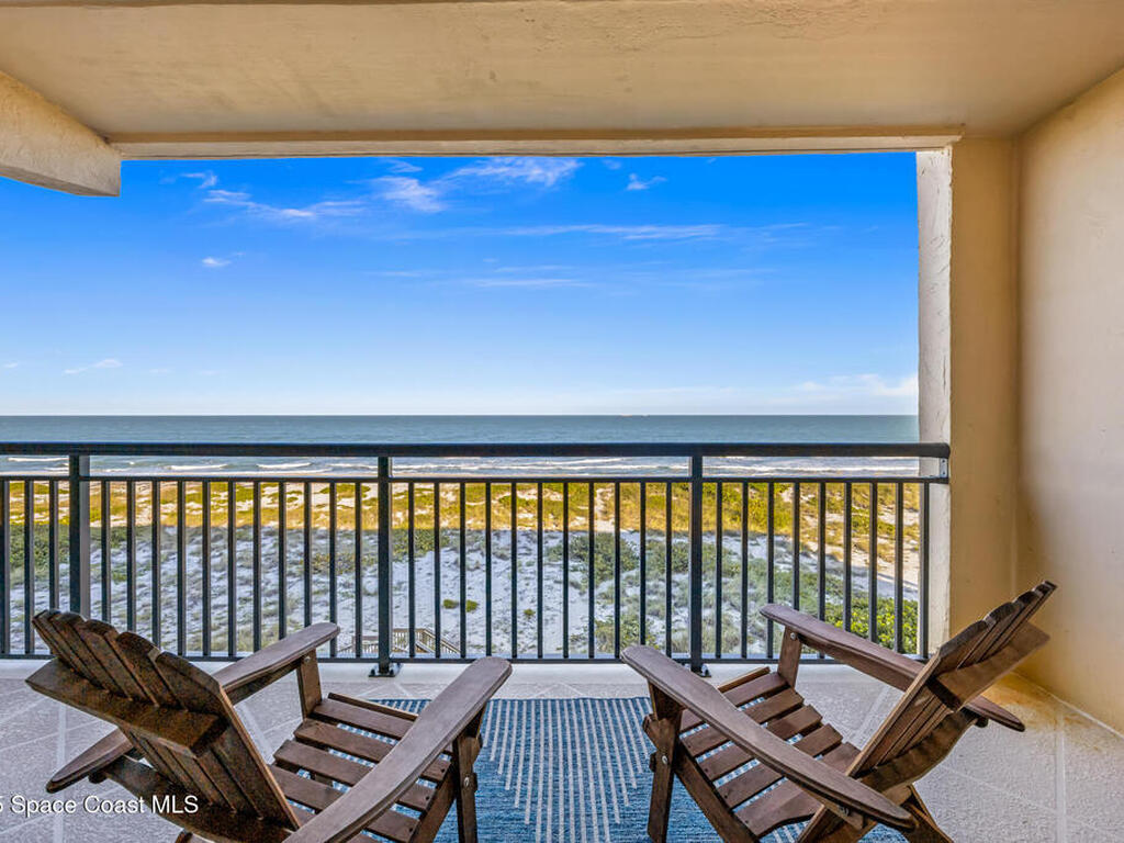 1305 S Atlantic Avenue, Cocoa Beach, FL 32931