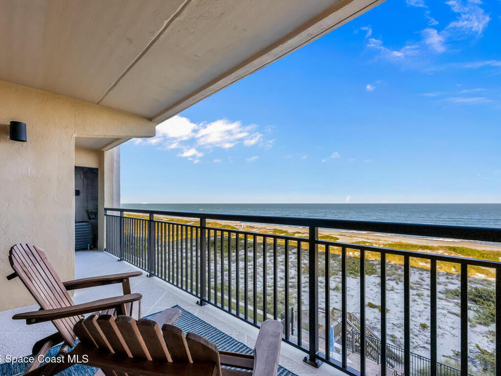 1305 S Atlantic Avenue, Cocoa Beach, FL 32931