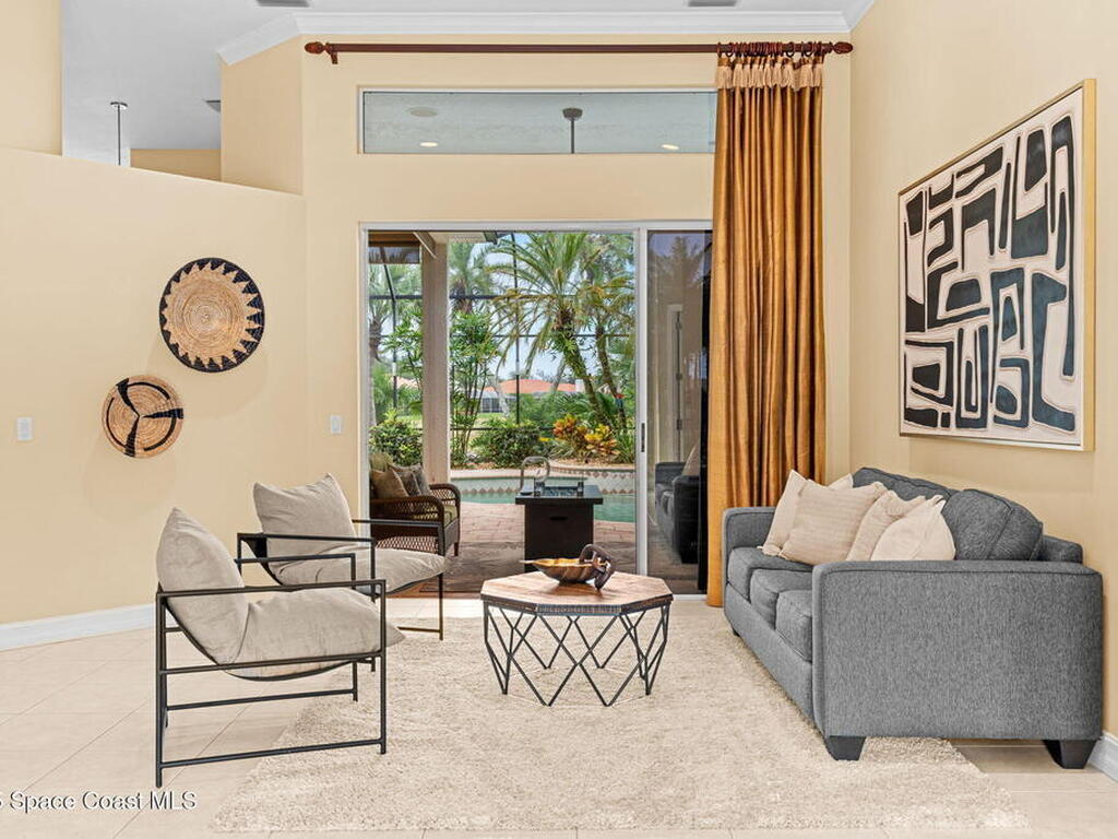 618 Deerhurst Drive, Melbourne, FL 32940