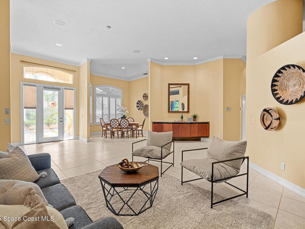 618 Deerhurst Drive, Melbourne, FL 32940