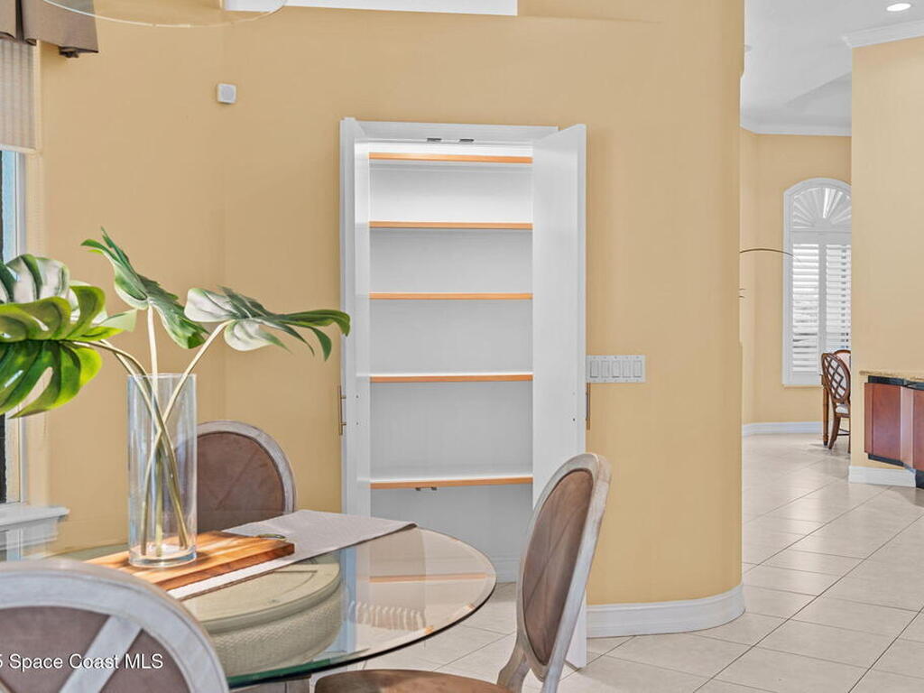 618 Deerhurst Drive, Melbourne, FL 32940