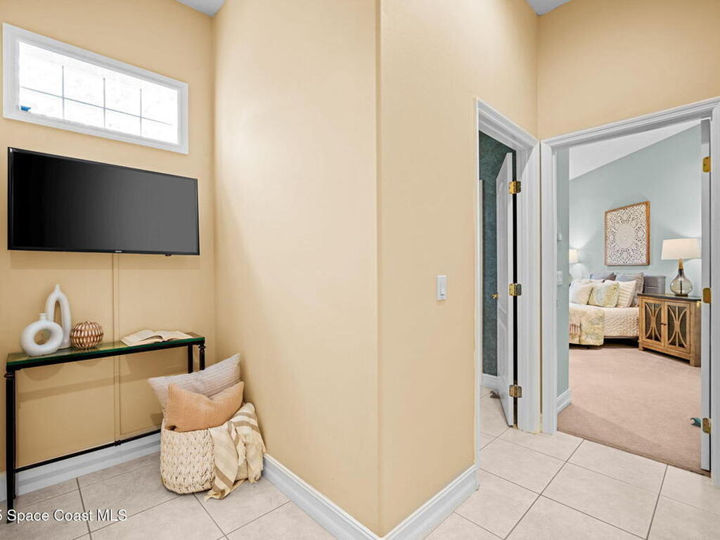 618 Deerhurst Drive, Melbourne, FL 32940