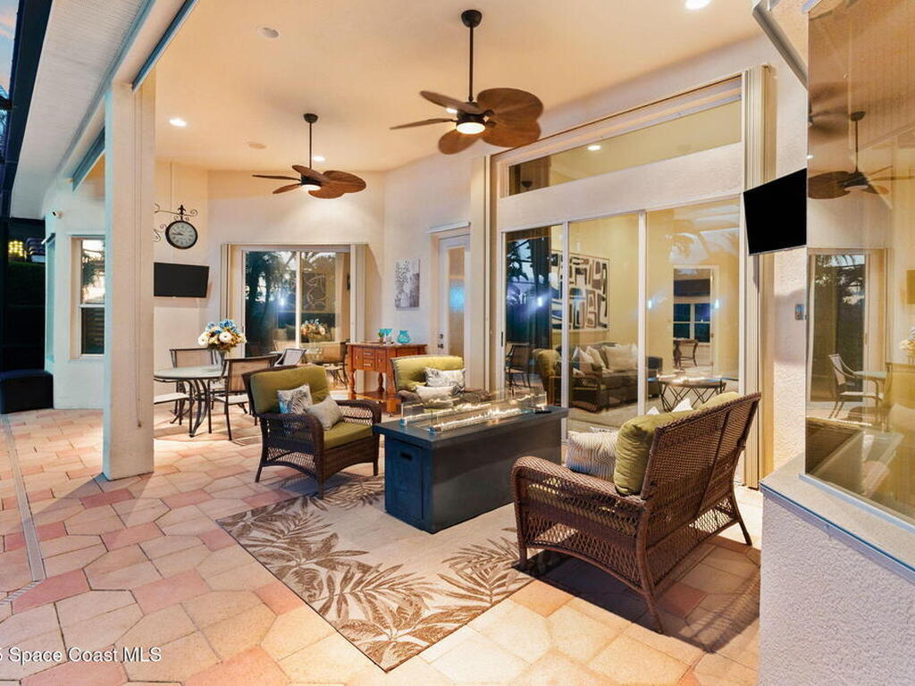 618 Deerhurst Drive, Melbourne, FL 32940