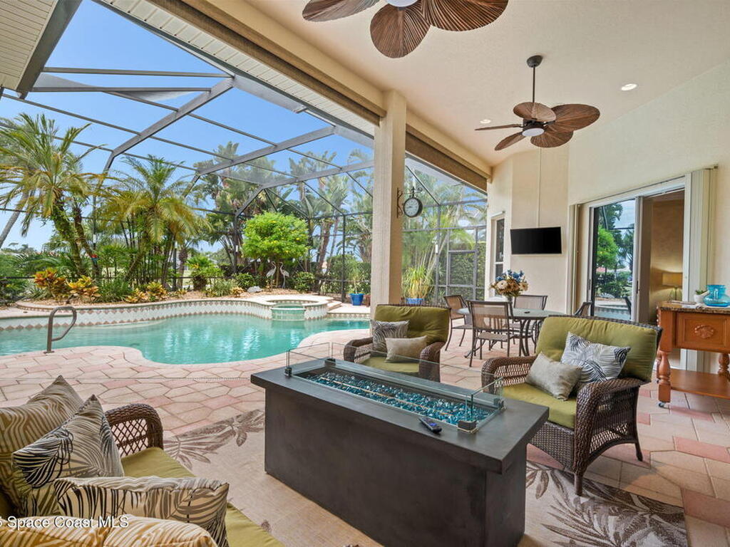 618 Deerhurst Drive, Melbourne, FL 32940