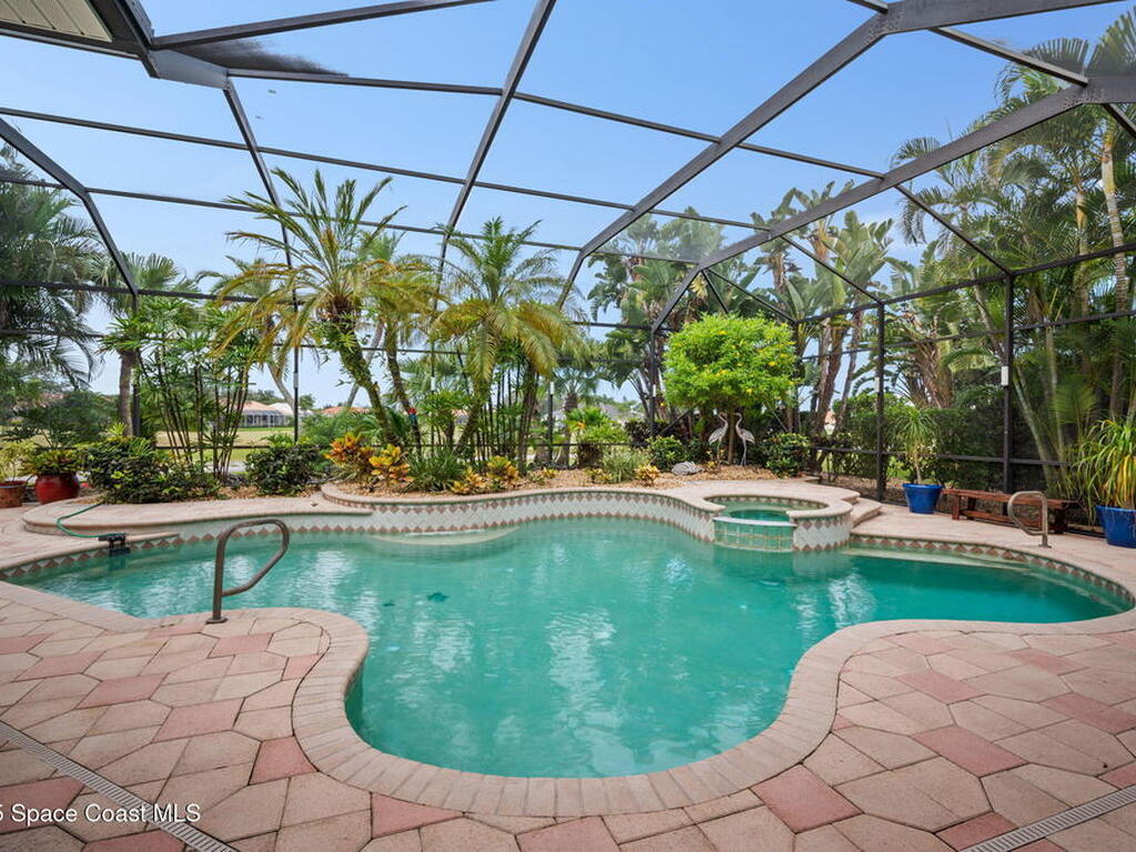 618 Deerhurst Drive, Melbourne, FL 32940