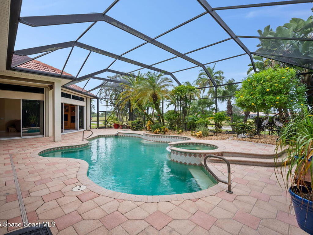 618 Deerhurst Drive, Melbourne, FL 32940