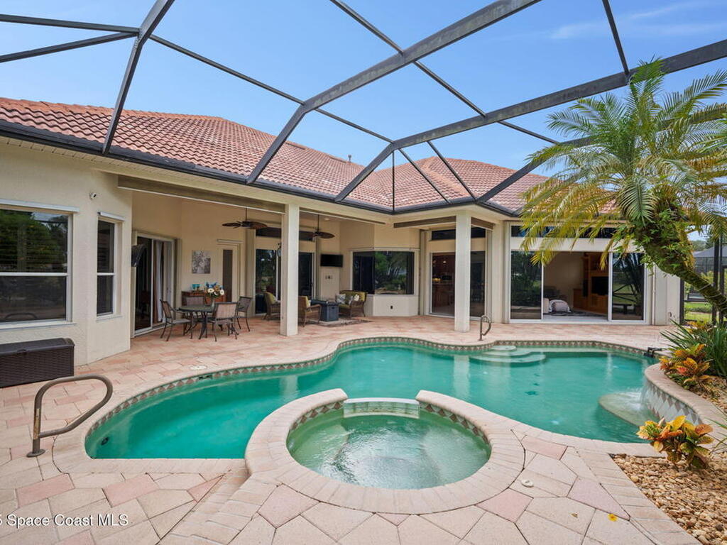 618 Deerhurst Drive, Melbourne, FL 32940