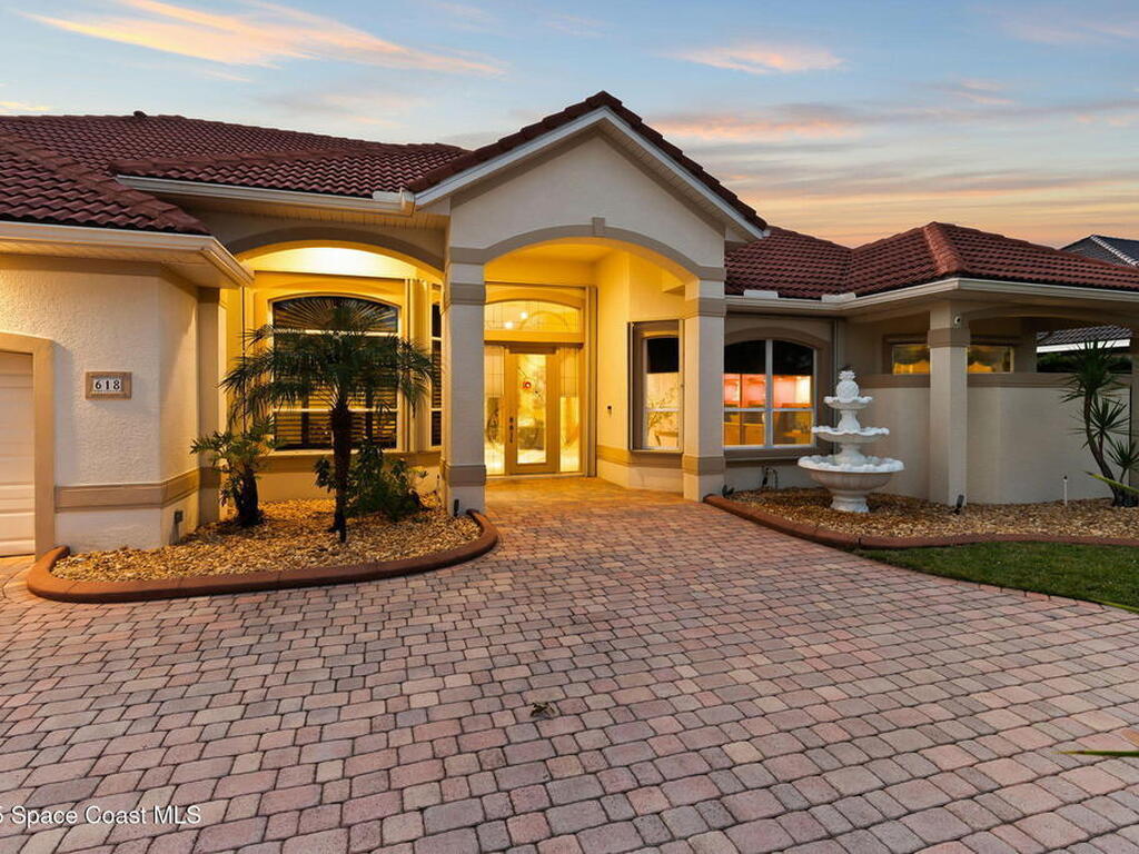 618 Deerhurst Drive, Melbourne, FL 32940