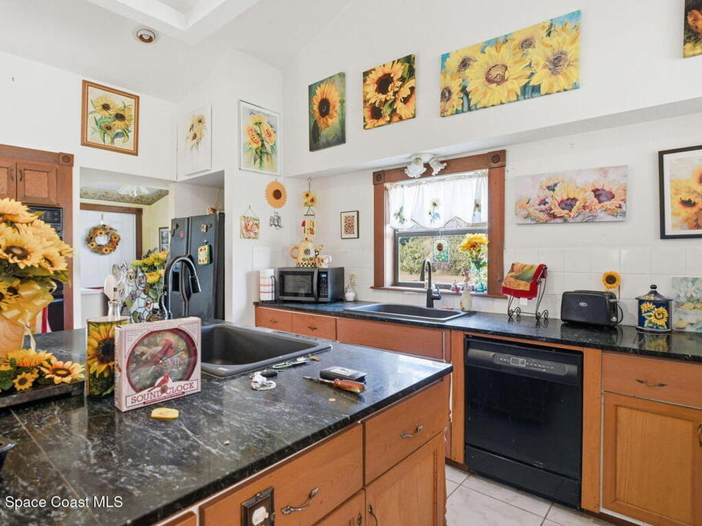 2821&2825 Lionel Road, Mims, FL 32754