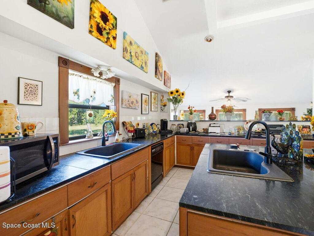 2821&2825 Lionel Road, Mims, FL 32754