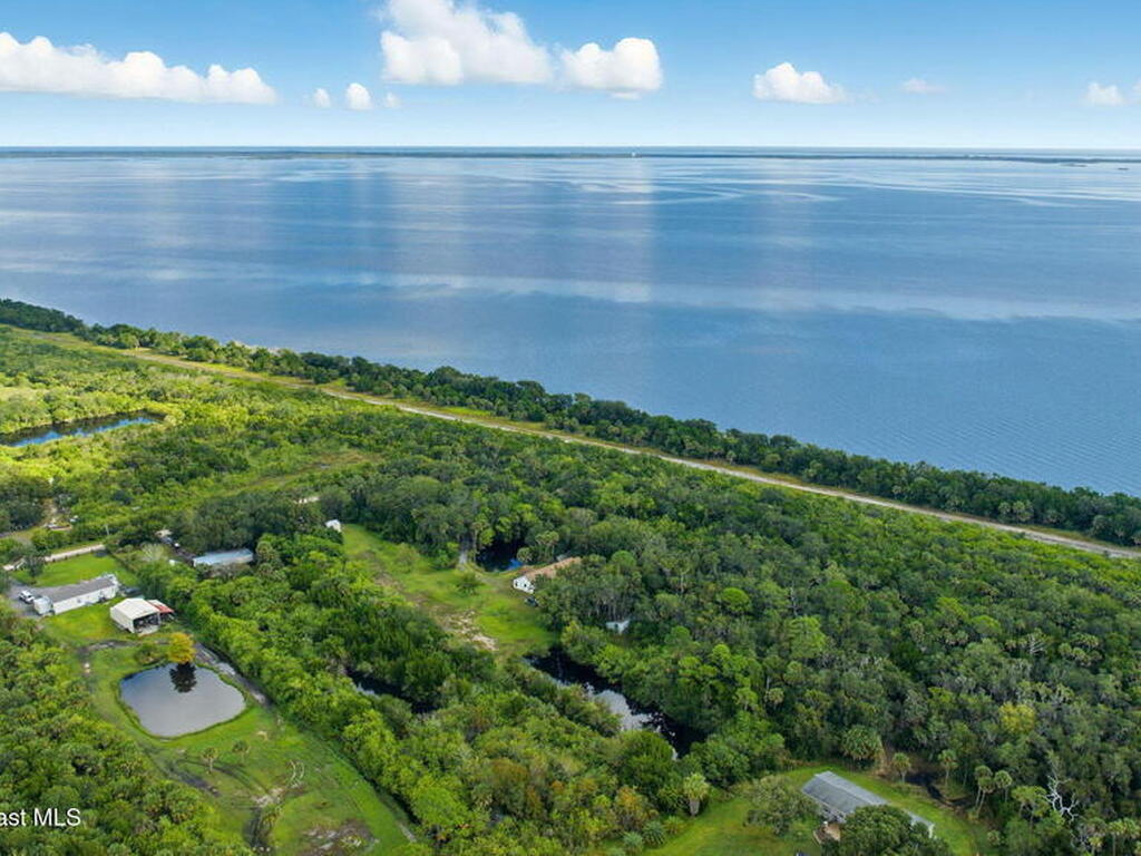 2821&2825 Lionel Road, Mims, FL 32754