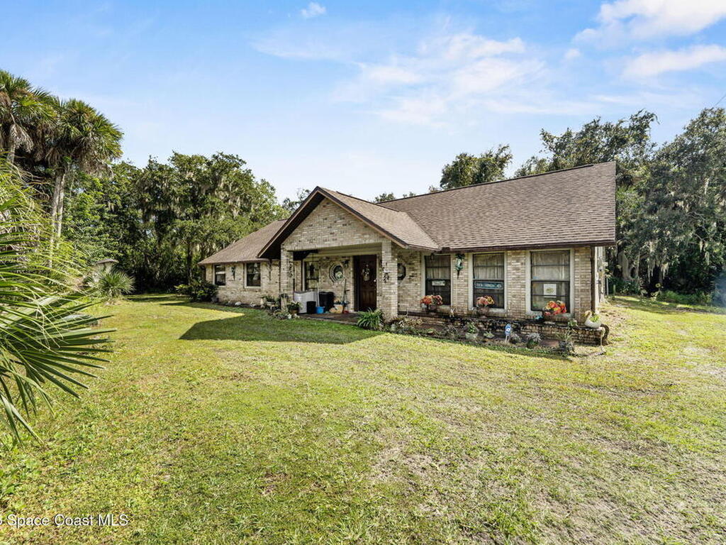 2821&2825 Lionel Road, Mims, FL 32754
