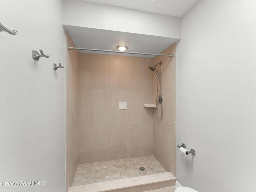 4615 Saxon Drive, New Smyrna Beach, FL 32169