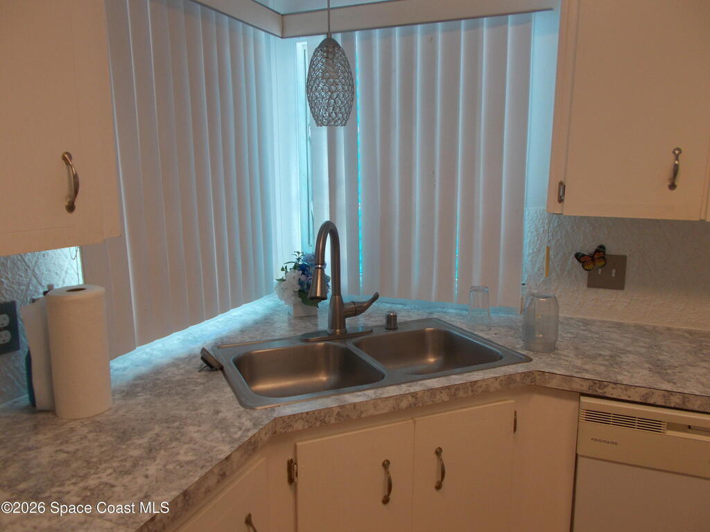 836 Hyacinth Circle, Barefoot Bay, FL 32976