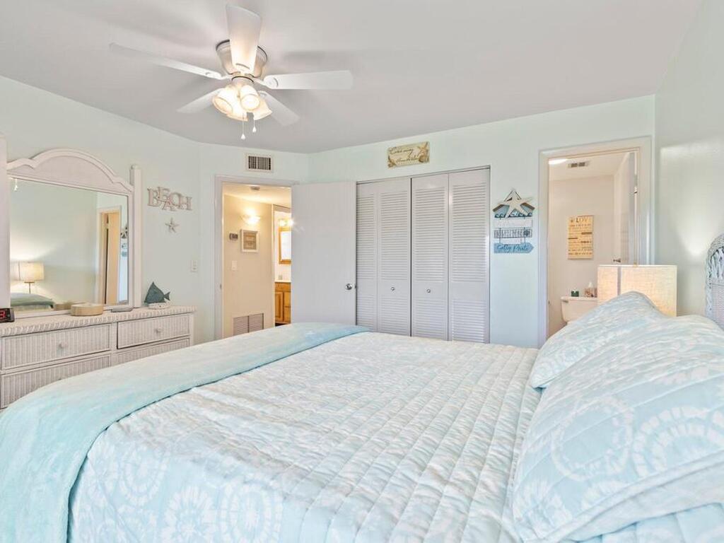 2800 Indian River Boulevard, Vero Beach, FL 32960