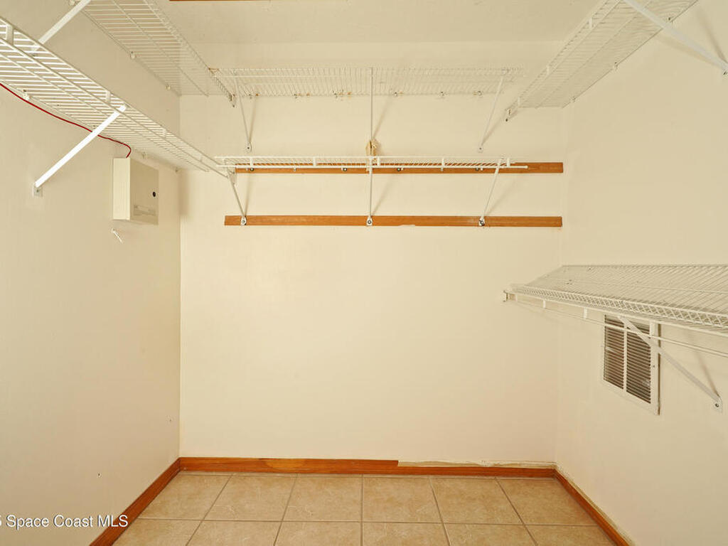 385 Island Oaks Place, Merritt Island, FL 32953