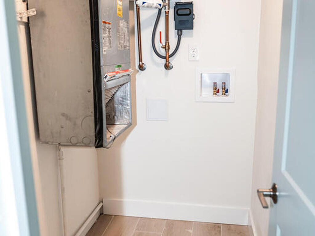 7165 Ridgewood Avenue, Cape Canaveral, FL 32920