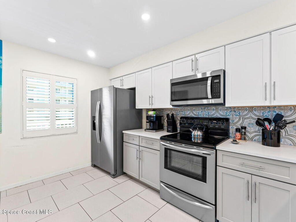 1050 N Atlantic Avenue, Cocoa Beach, FL 32931