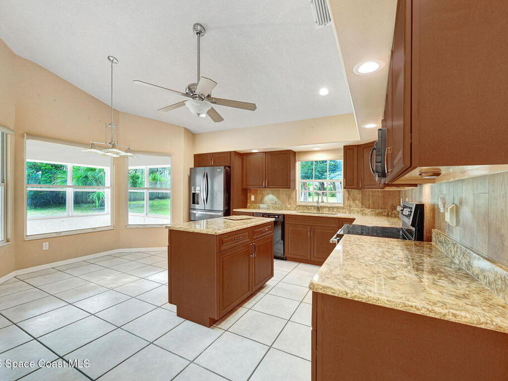 2537 Evergreen Avenue, Titusville, FL 32796