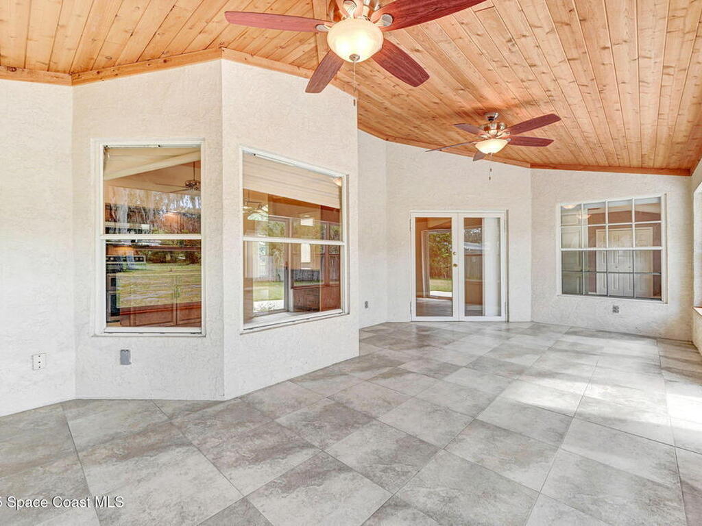 2537 Evergreen Avenue, Titusville, FL 32796