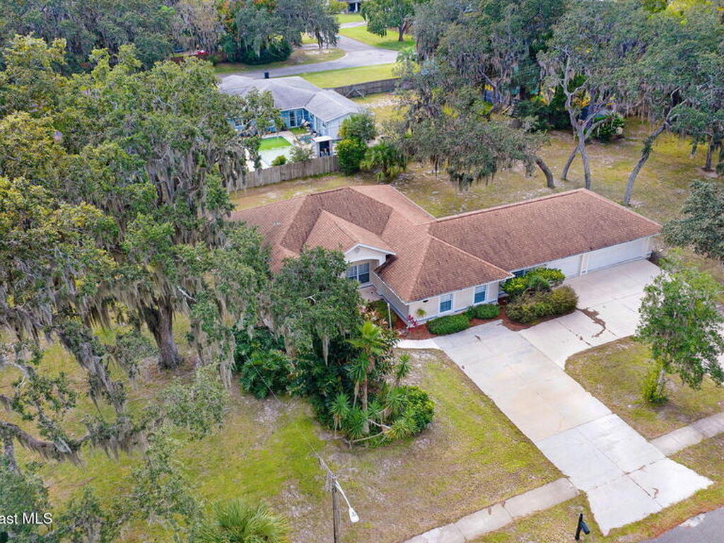 2537 Evergreen Avenue, Titusville, FL 32796