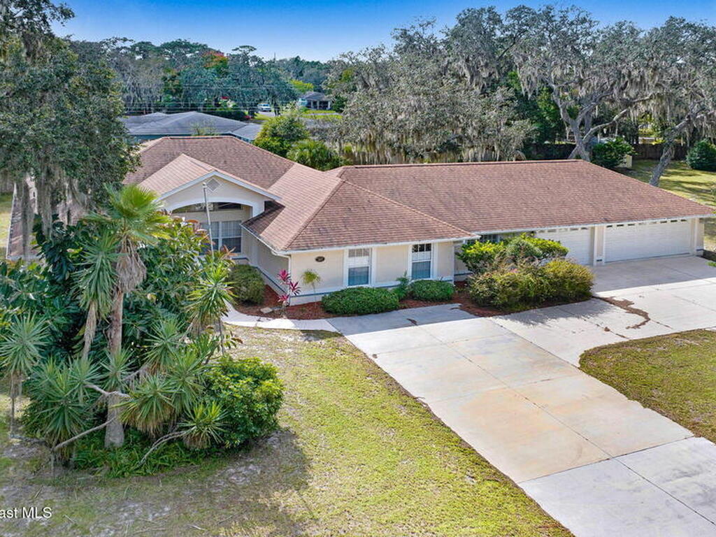2537 Evergreen Avenue, Titusville, FL 32796