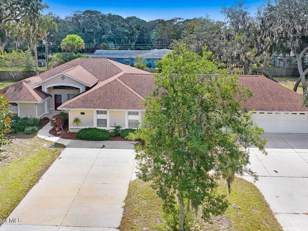 2537 Evergreen Avenue, Titusville, FL 32796