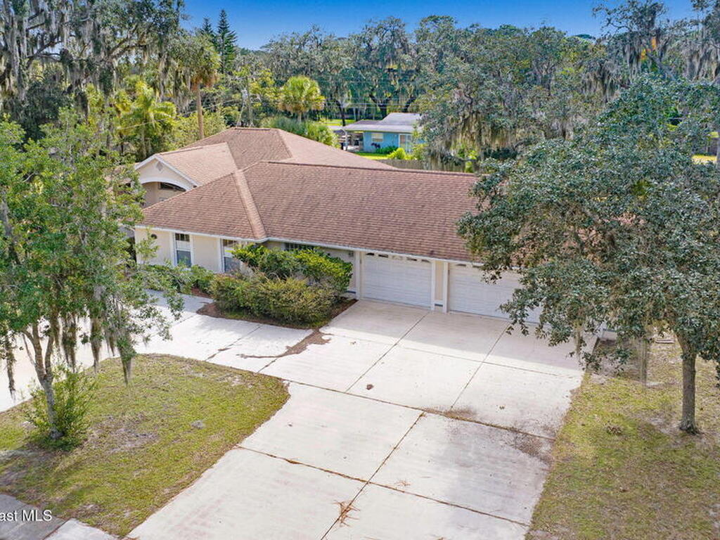 2537 Evergreen Avenue, Titusville, FL 32796