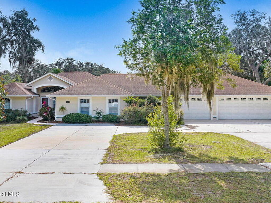 2537 Evergreen Avenue, Titusville, FL 32796
