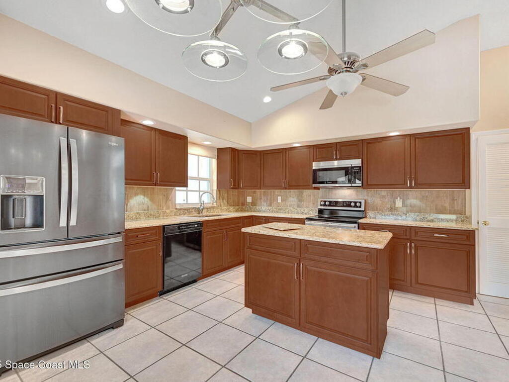 2537 Evergreen Avenue, Titusville, FL 32796