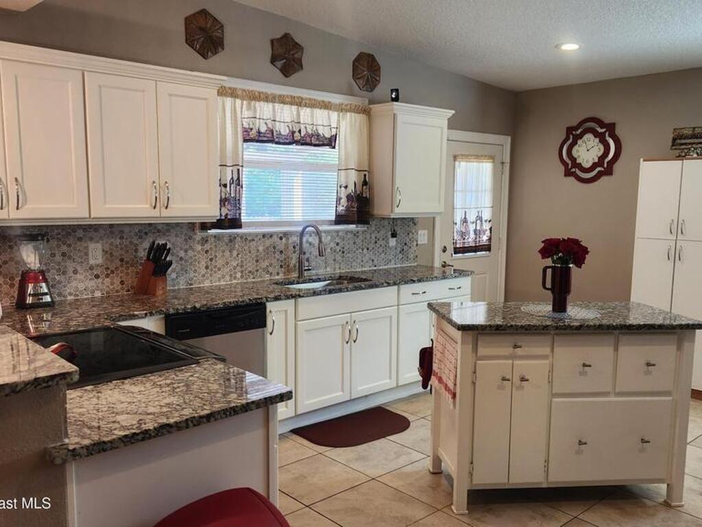 290 District Street, Palm Bay, FL 32909