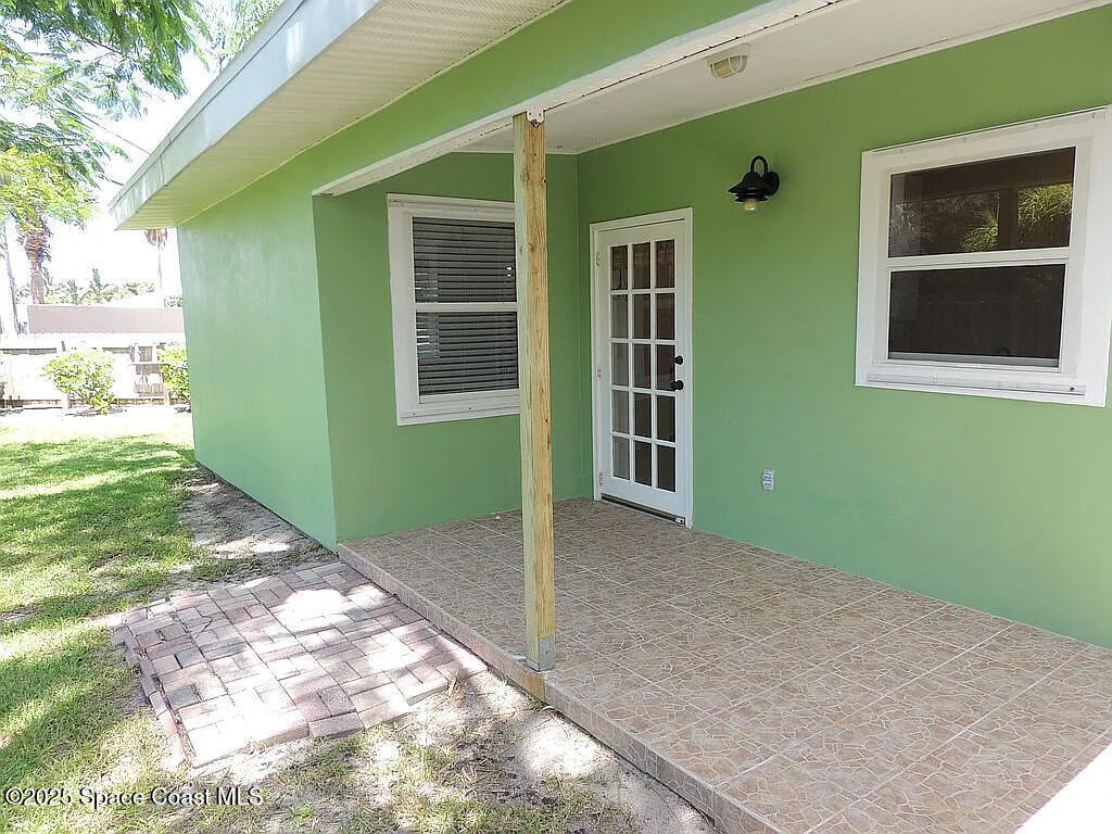 206 Fourth Avenue, Indialantic, FL 32903