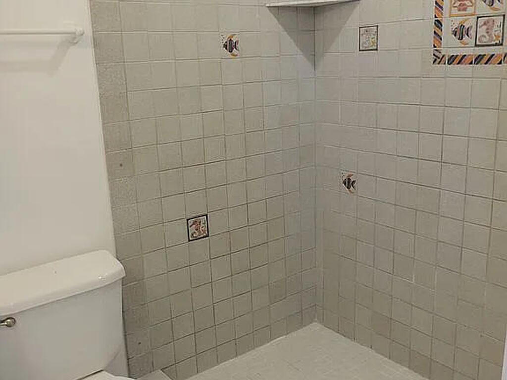 206 Fourth Avenue, Indialantic, FL 32903