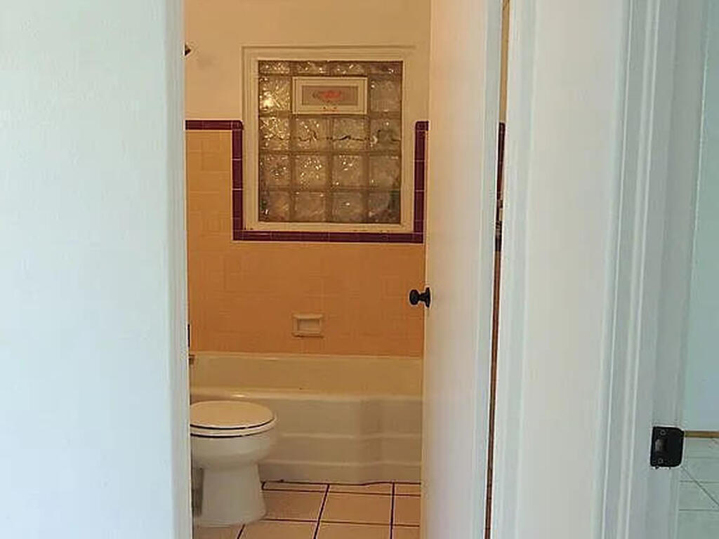 206 Fourth Avenue, Indialantic, FL 32903