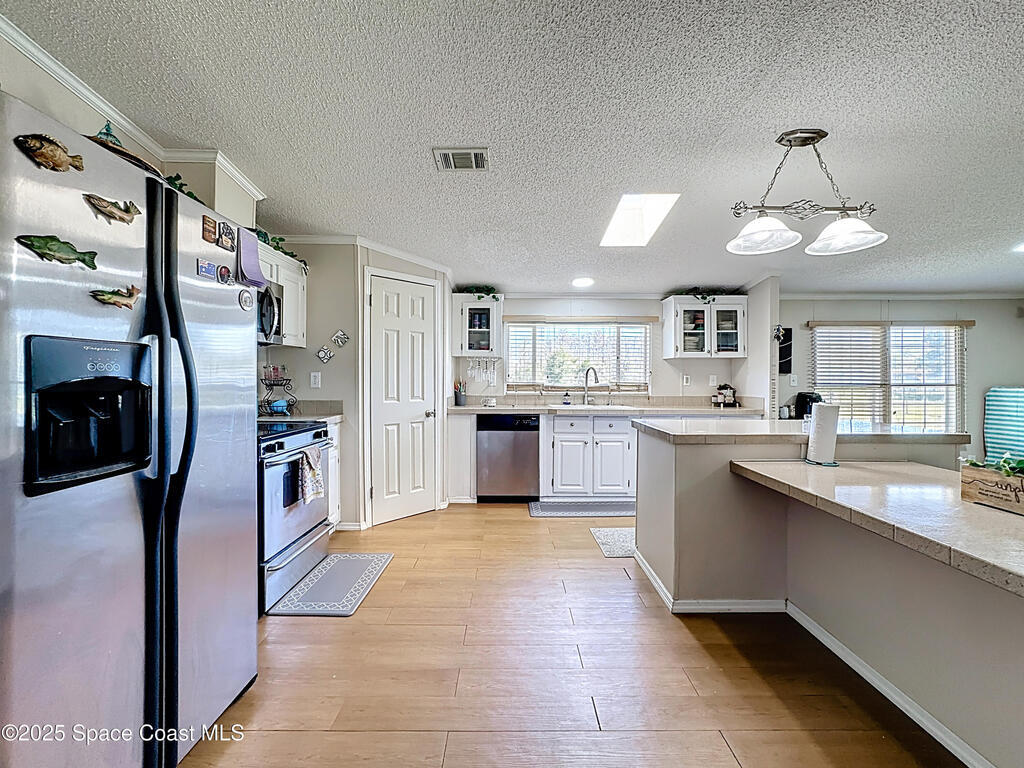 5175 Topeka Avenue, St. Cloud, FL 34773