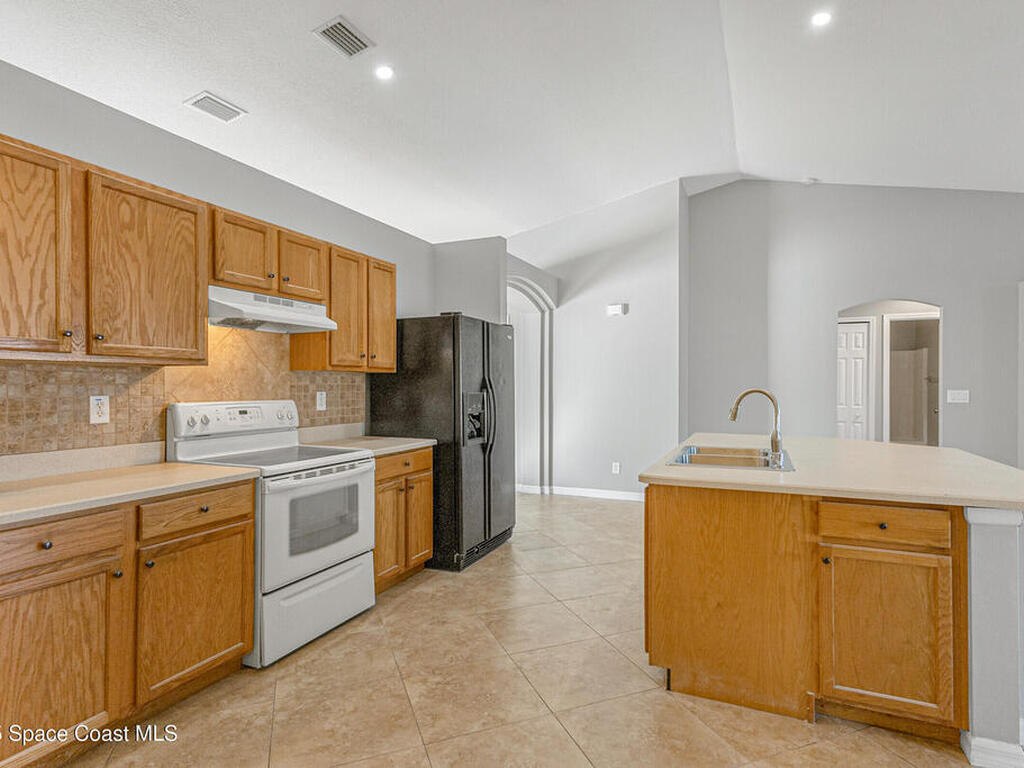 517 Hamwood Street, Palm Bay, FL 32908