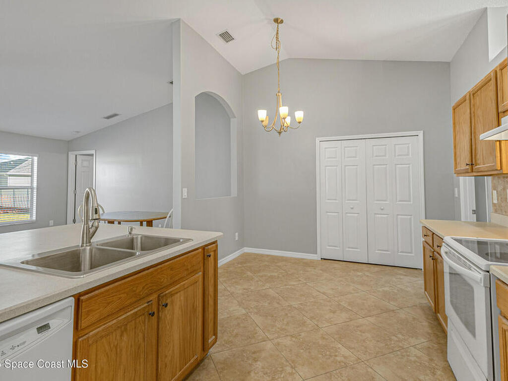 517 Hamwood Street, Palm Bay, FL 32908