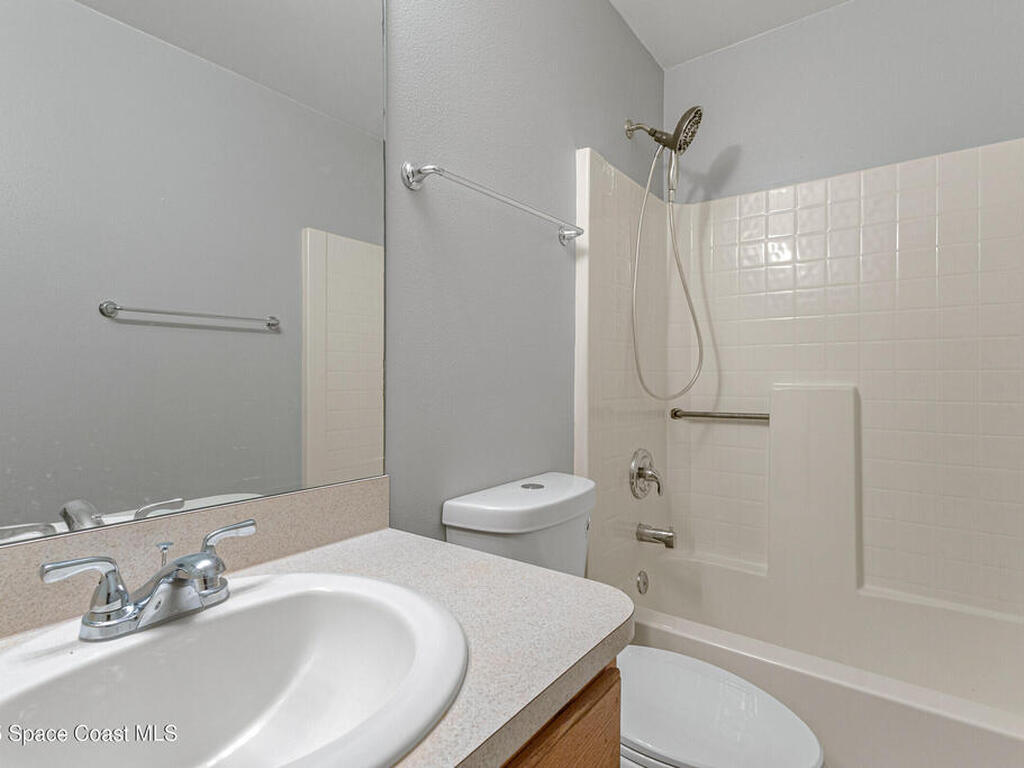 517 Hamwood Street, Palm Bay, FL 32908