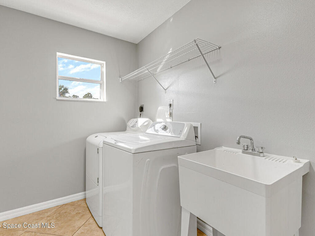 517 Hamwood Street, Palm Bay, FL 32908