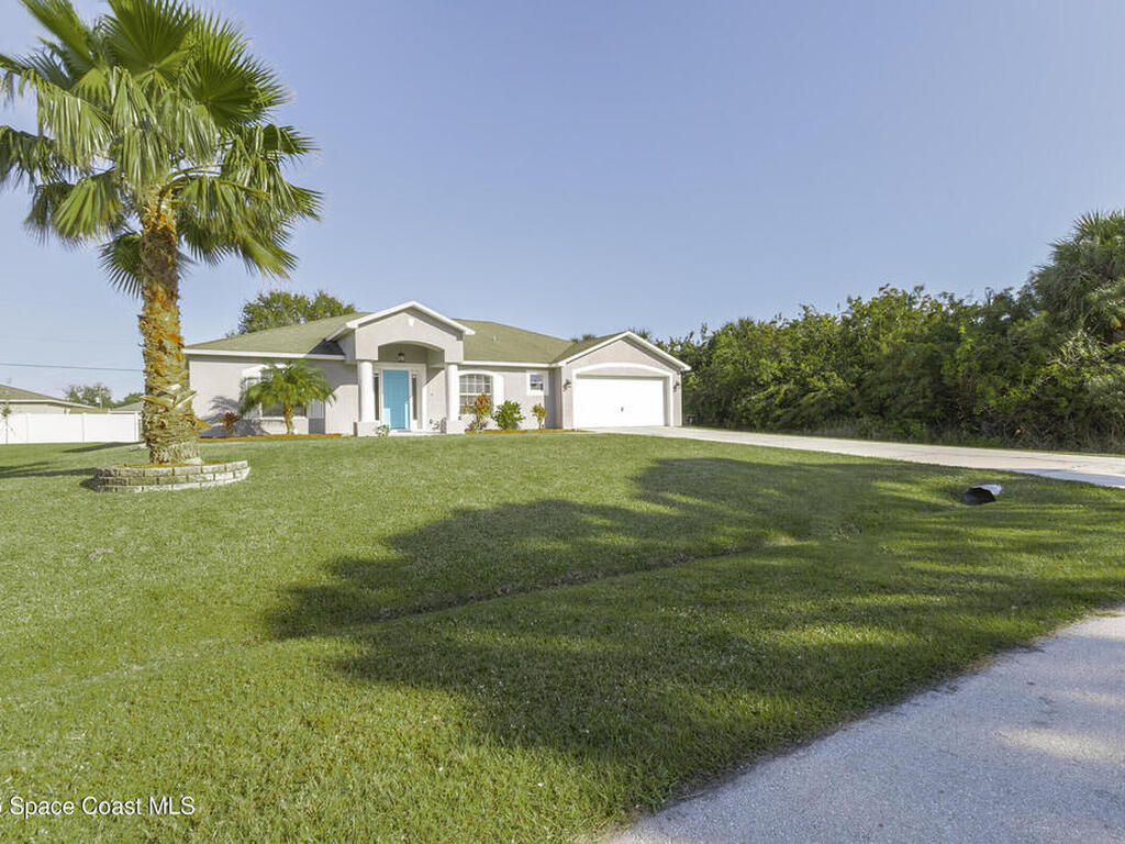 517 Hamwood Street, Palm Bay, FL 32908