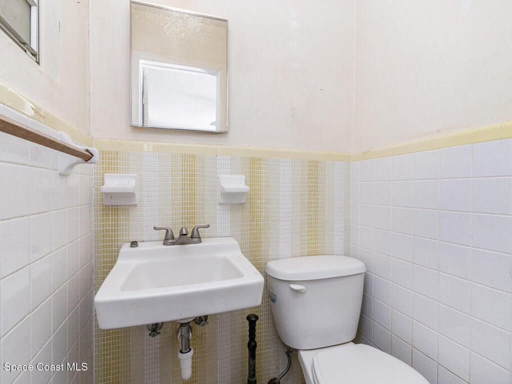 410 Nora Avenue, Merritt Island, FL 32952