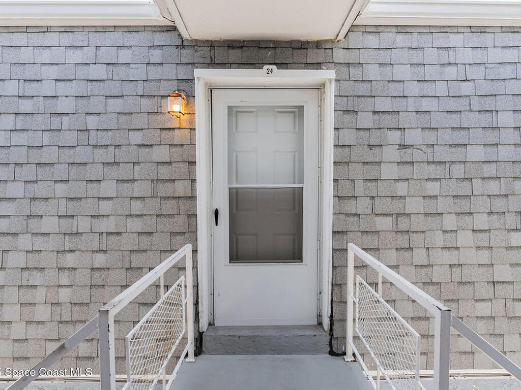 390 W Cocoa Beach Causeway, Cocoa Beach, FL 32931