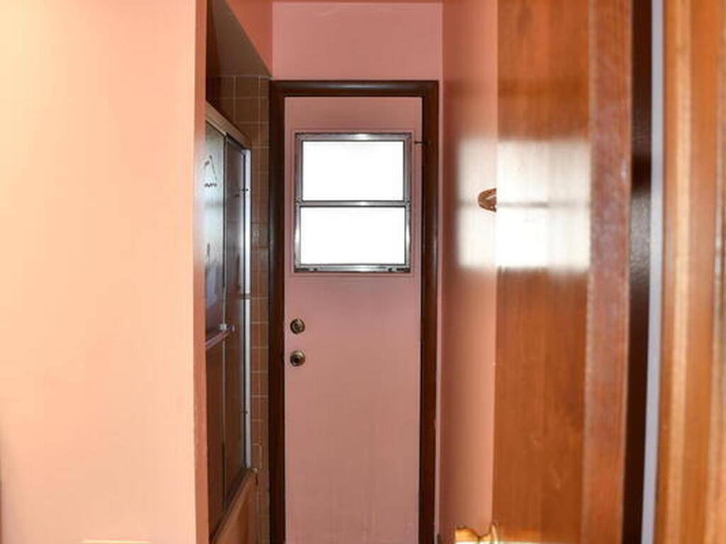 1273 Roslyn Avenue, Palm Bay, FL 32907