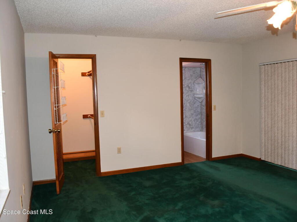 1273 Roslyn Avenue, Palm Bay, FL 32907