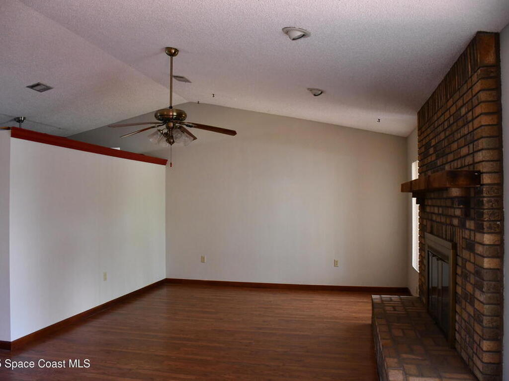 1273 Roslyn Avenue, Palm Bay, FL 32907