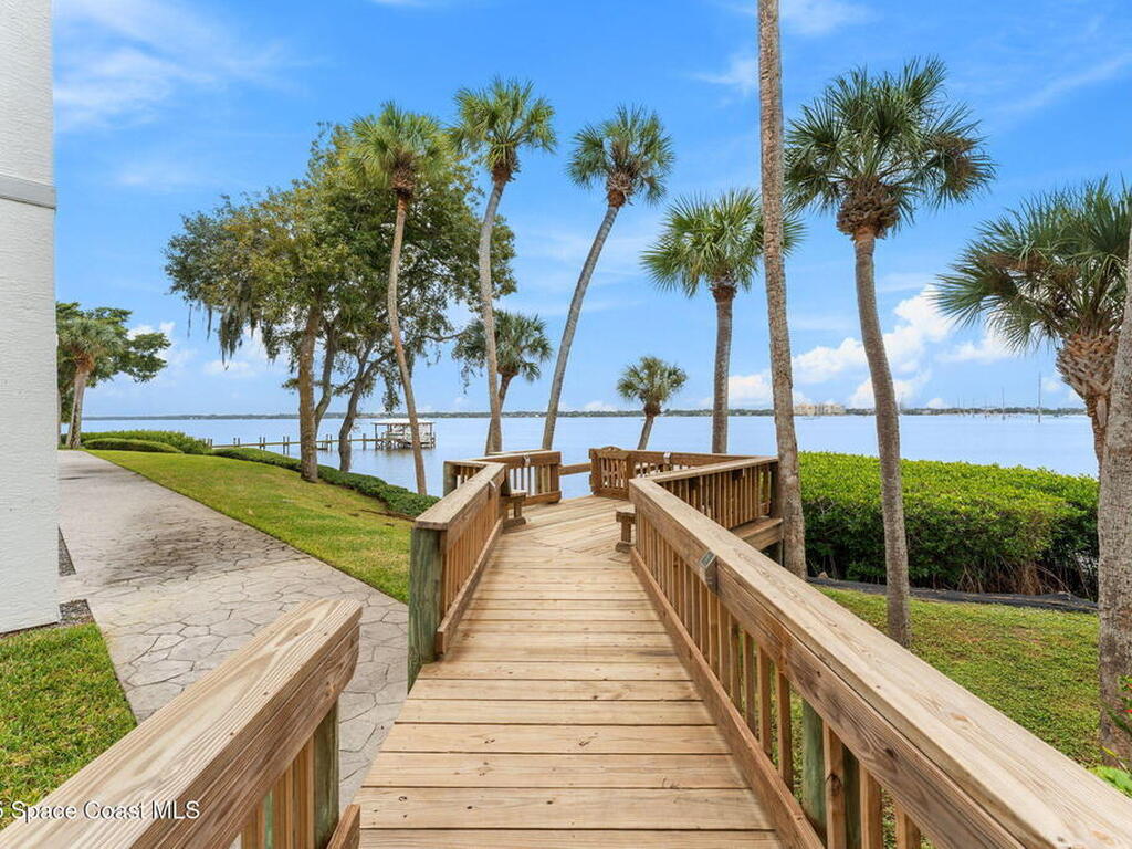 420 Moore Park Lane, Merritt Island, FL 32952