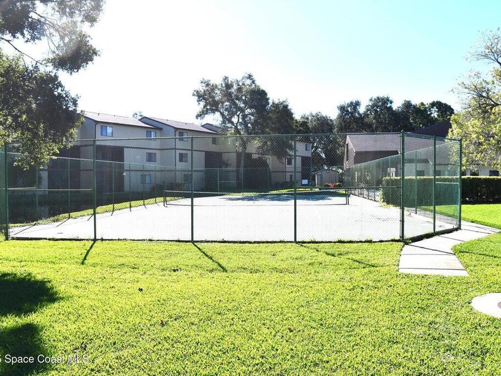 7821 Maplewood Drive, Melbourne, FL 32904