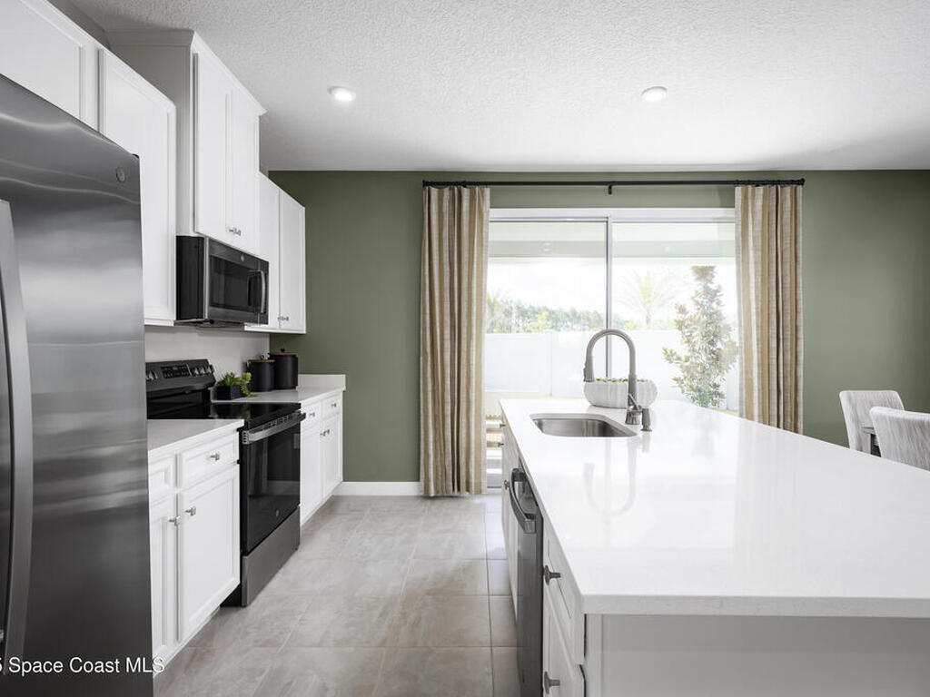 1818 Kendall Pointe Place, Melbourne, FL 32935