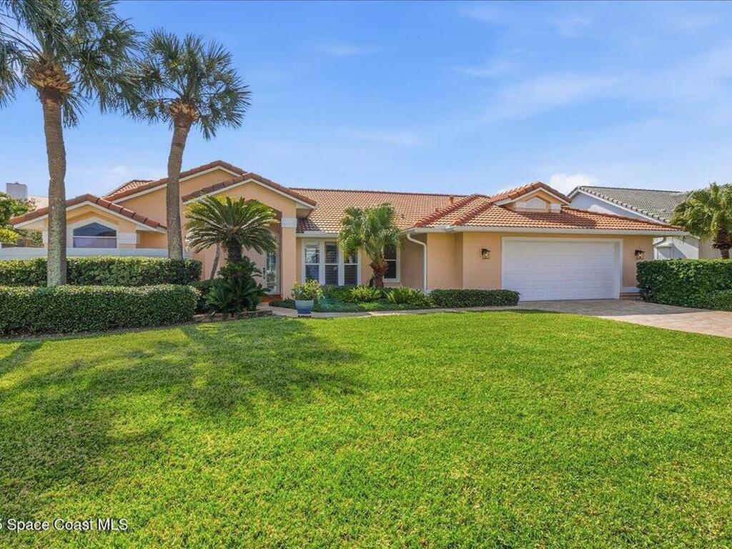 30 Indian Village Trail, Cocoa Beach, FL 32931