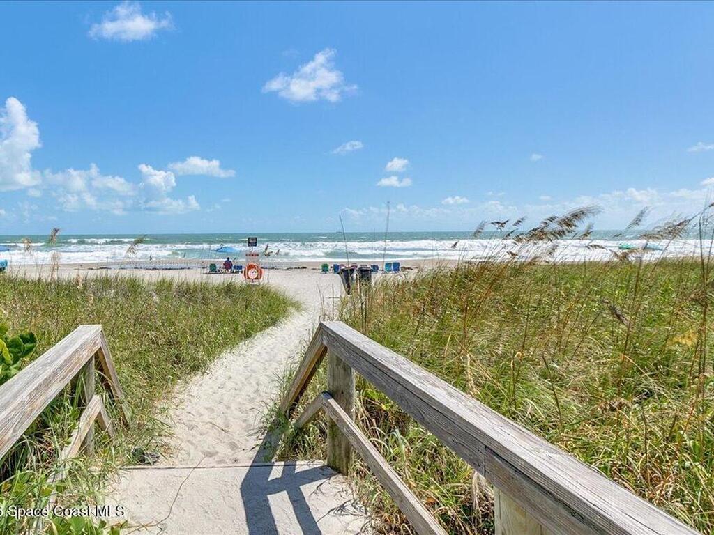 30 Indian Village Trail, Cocoa Beach, FL 32931